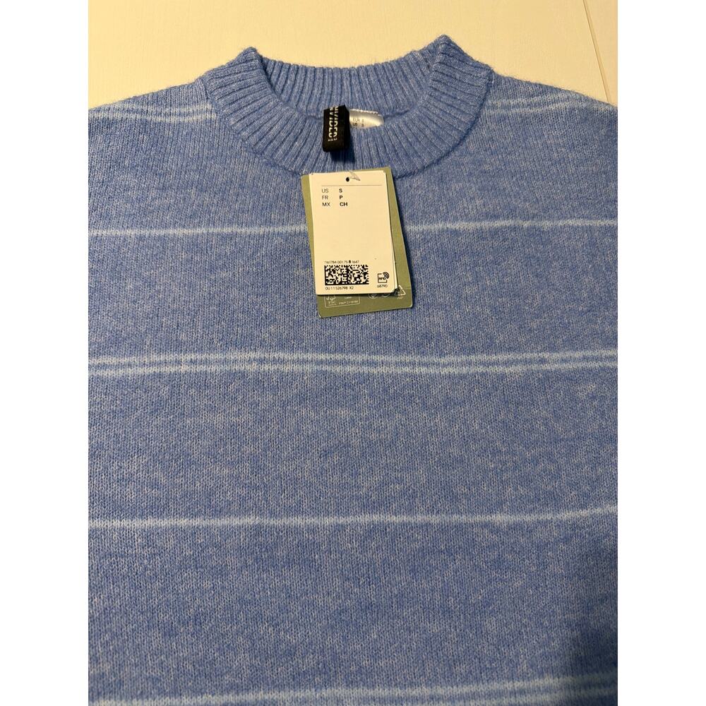 Women’s Sz Small Divided H&M sweater.